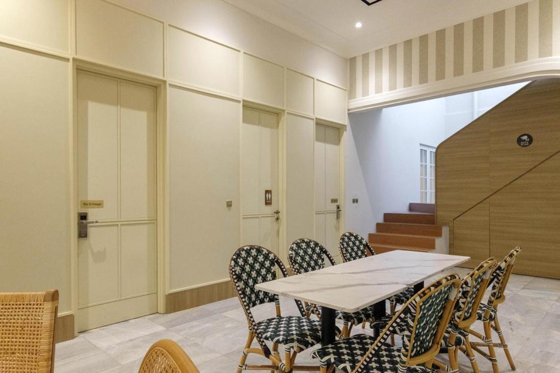 Casa Living Senopati Hotell Jakarta Eksteriør bilde